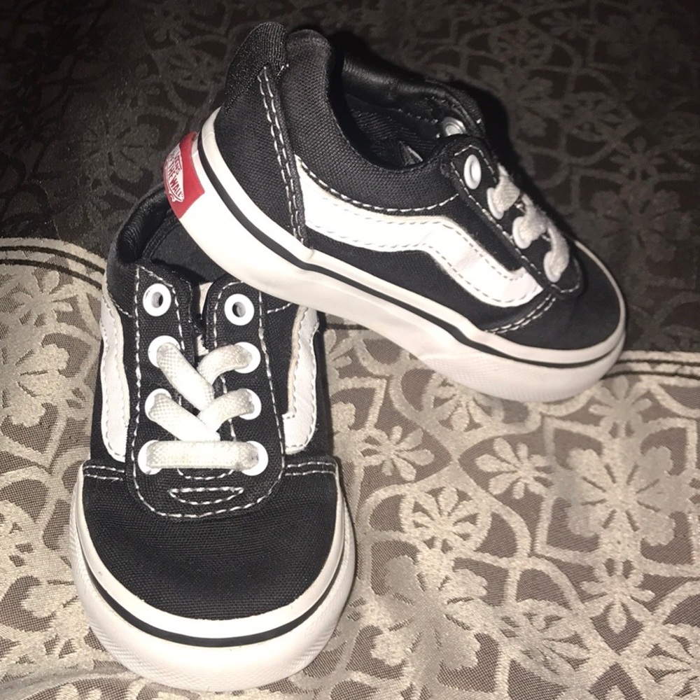 Vans sneakers for toddler👶🏻